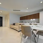 아파트 Mercury Tower 903 - Pools, Gym & Sea View