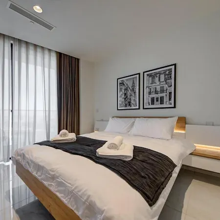 Mercury 903 - Seaview - 2x Pool Cards Access