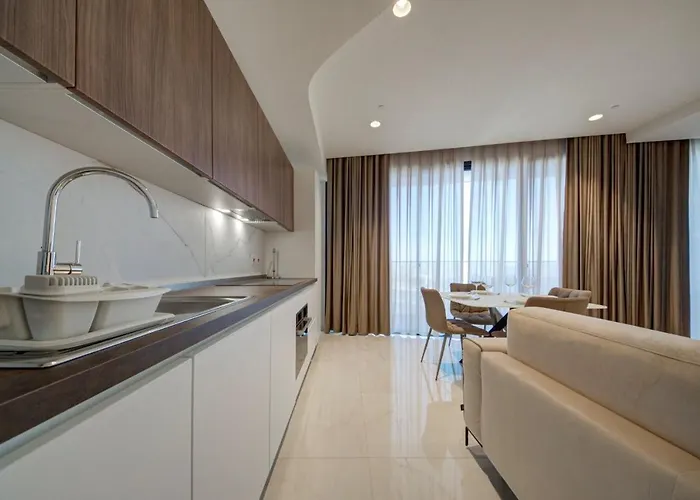 Mercury Tower 903 - Pools, Gym & Sea View Apartamento San Julián